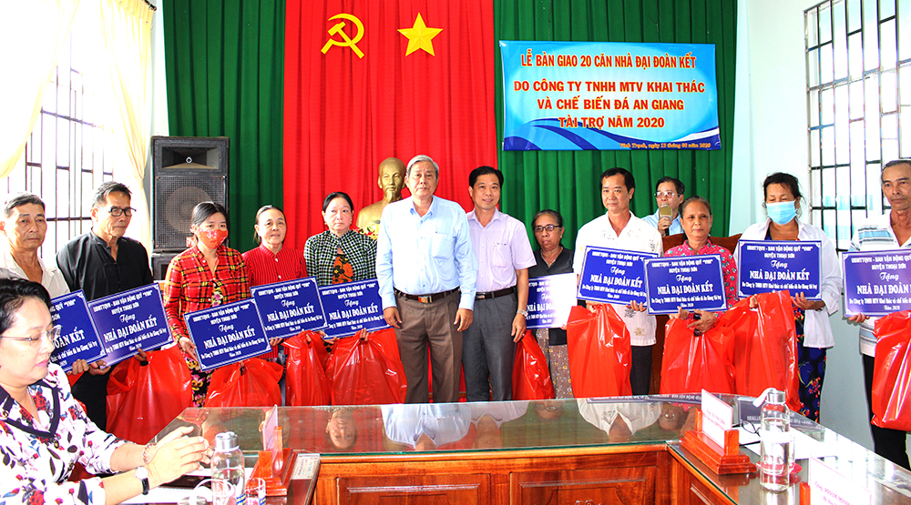 An cư bên những căn nhà Đại đoàn kết