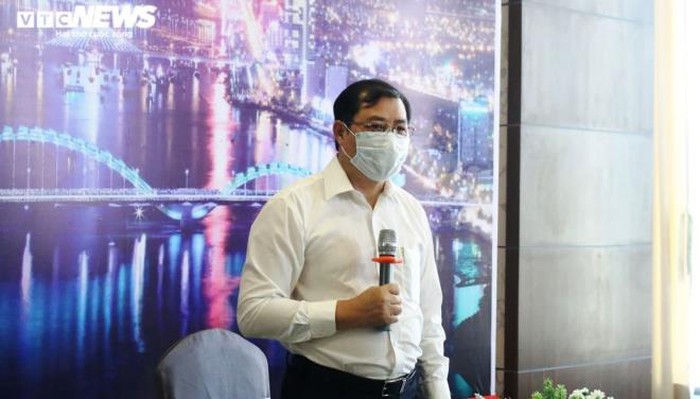 Sau 15 ngày không có ca COVID-19, những bác sỹ tình nguyện cuối cùng rời Đà Nẵng