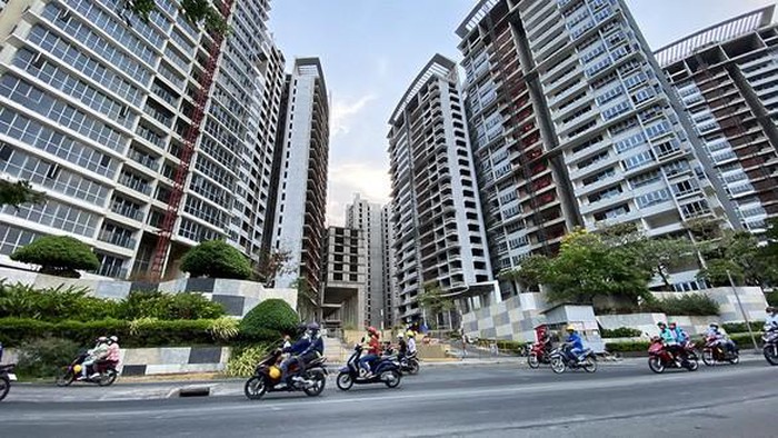 Vì sao hàng loạt BĐS có giá hàng trăm tỉ đồng được ngân hàng nhiều lần phát mãi với giá giảm 15-25%?