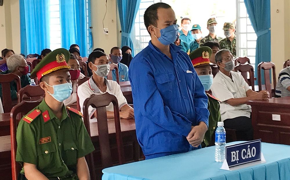 Đưa người “vượt biên” trái phép, 3 đối tượng lãnh 14 năm tù