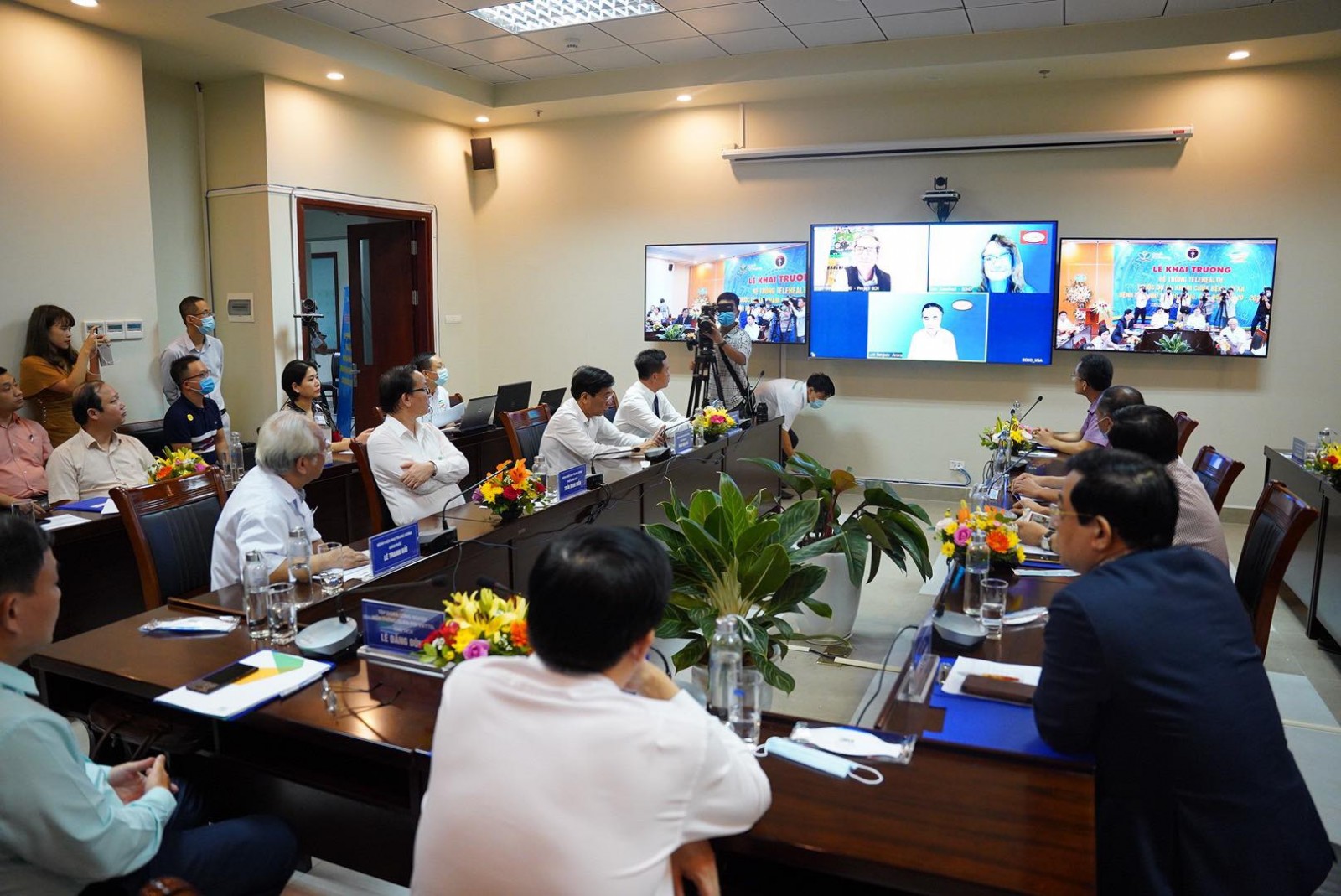 Xây dựng mạng lưới y tế "không giới hạn" giữa các tuyến