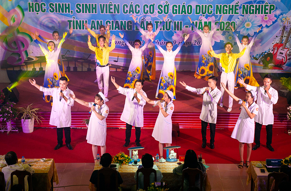 Hội diễn văn nghệ học sinh, sinh viên các cơ sở giáo dục nghề nghiệp tỉnh An Giang lần thứ III năm 2020