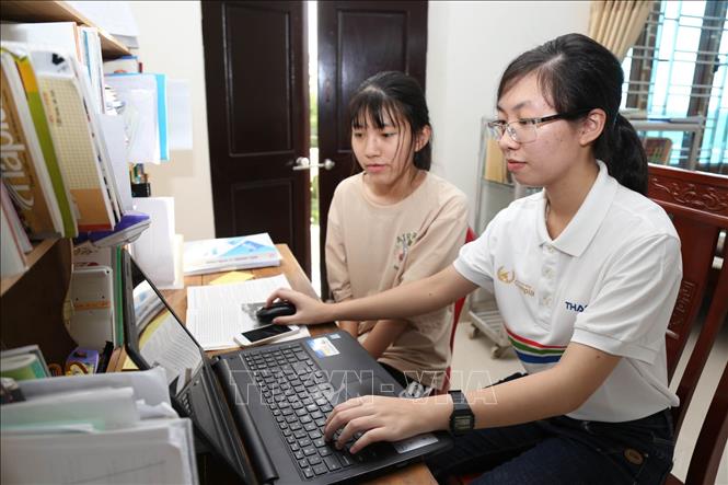 Nữ sinh Ninh Bình giành ngôi quán quân Đường lên đỉnh Olympia năm thứ 20