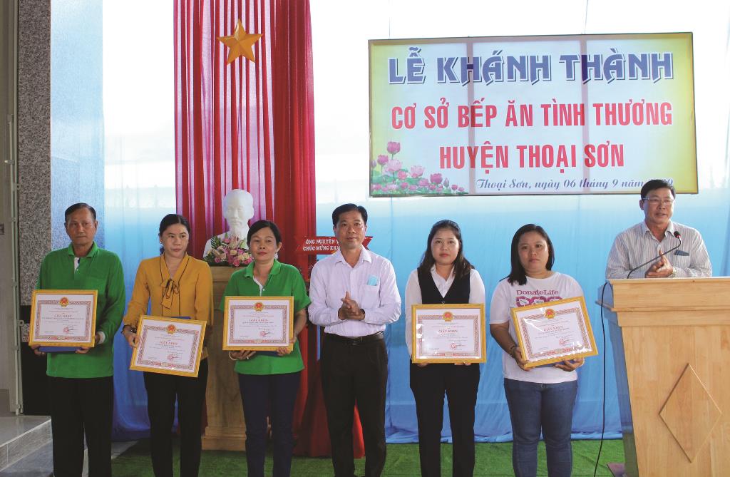 Nơi tình thương lan tỏa