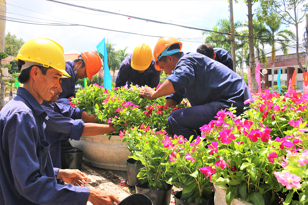 Long Xuyên rực rỡ cờ hoa chào mừng Đại hội đại biểu Đảng bộ tỉnh An Giang lần thứ XI (nhiệm kỳ 2020 -2025)