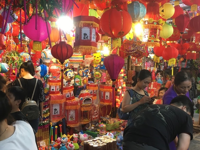 Ủng hộ chủ trương hạn chế tập trung đông người đón Trung thu