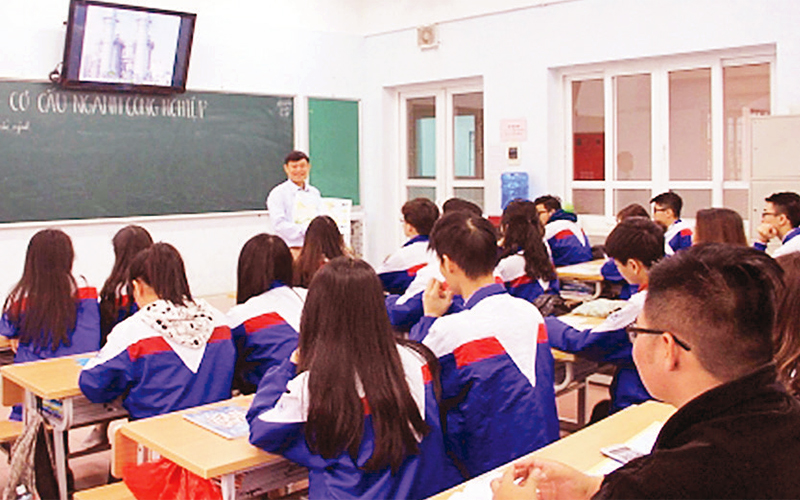 Bỏ kiểm tra một tiết, tăng đánh giá, nhận xét