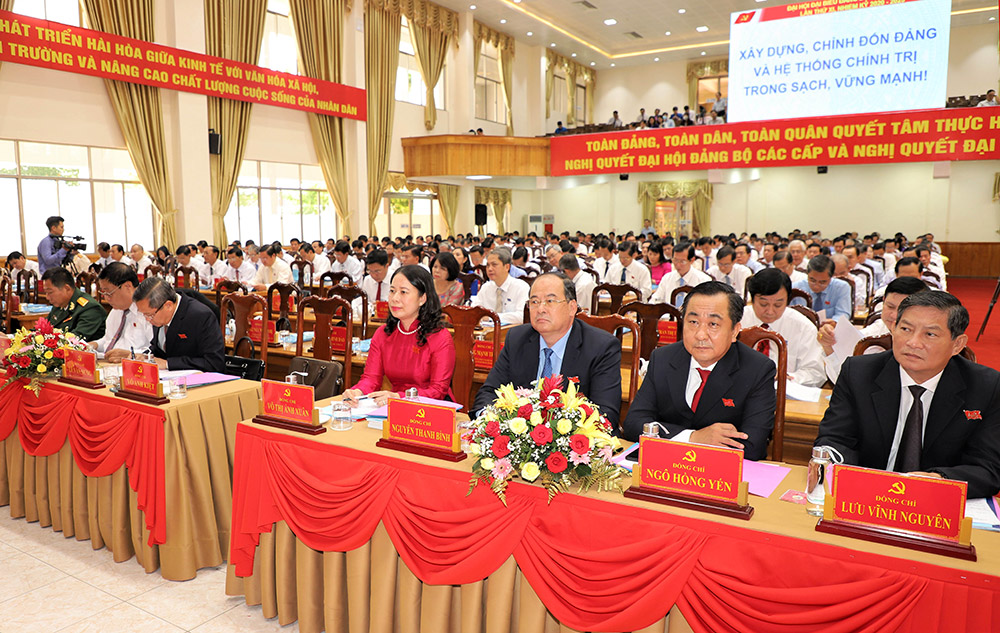 349 đại biểu dự Đại hội đại biểu Đảng bộ tỉnh An Giang lần thứ XI (nhiệm kỳ 2020-2025) Các đại biểu dự đại hội