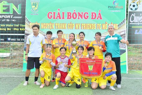 Bóng đá thiện nguyện Vĩnh Long 2020: Ủng hộ học sinh Trà Ôn, TP Vĩnh Long