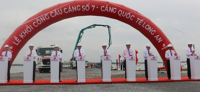 Cảng quốc tế Long An khánh thành giai đoạn 1 và khởi công giai đoạn 2