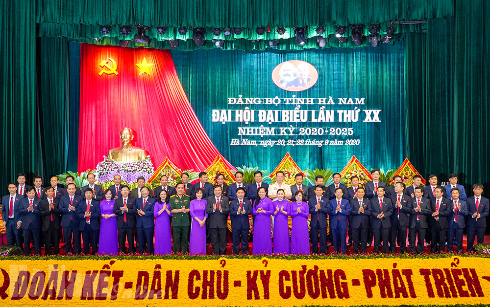 10/63 tỉnh, thành phố tổ chức thành công Đại hội Đảng bộ
