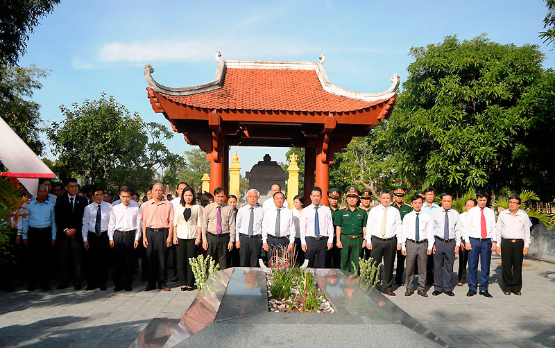 Trang trọng Lễ giỗ lần thứ 200 ngày mất Đại thi hào Nguyễn Du