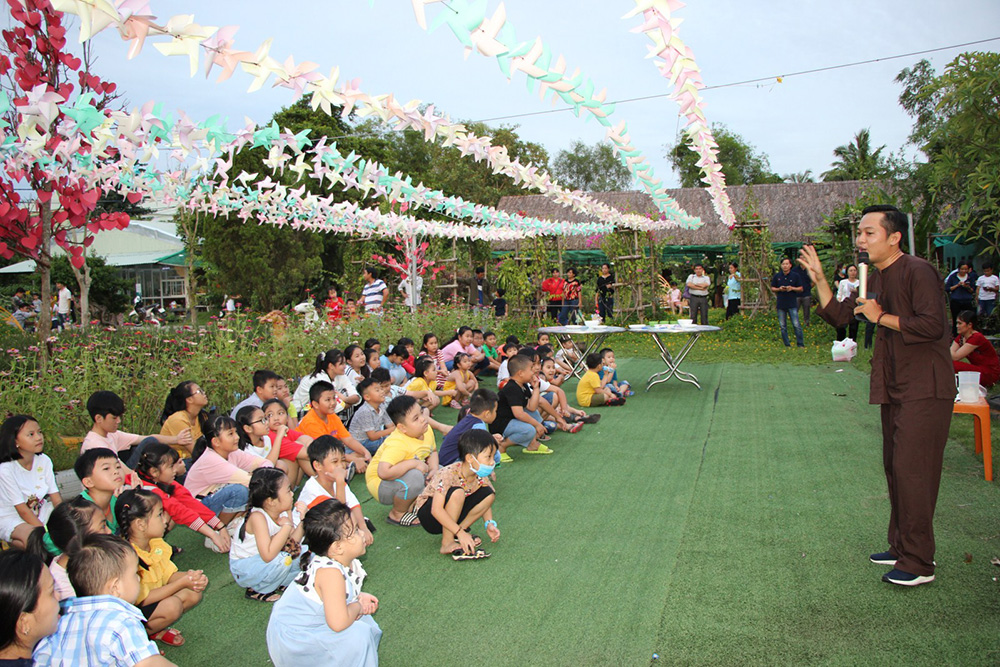Công ty TNHH MTV Xây lắp An Giang tổ chức Tết Trung thu cho 360 thiếu nhi