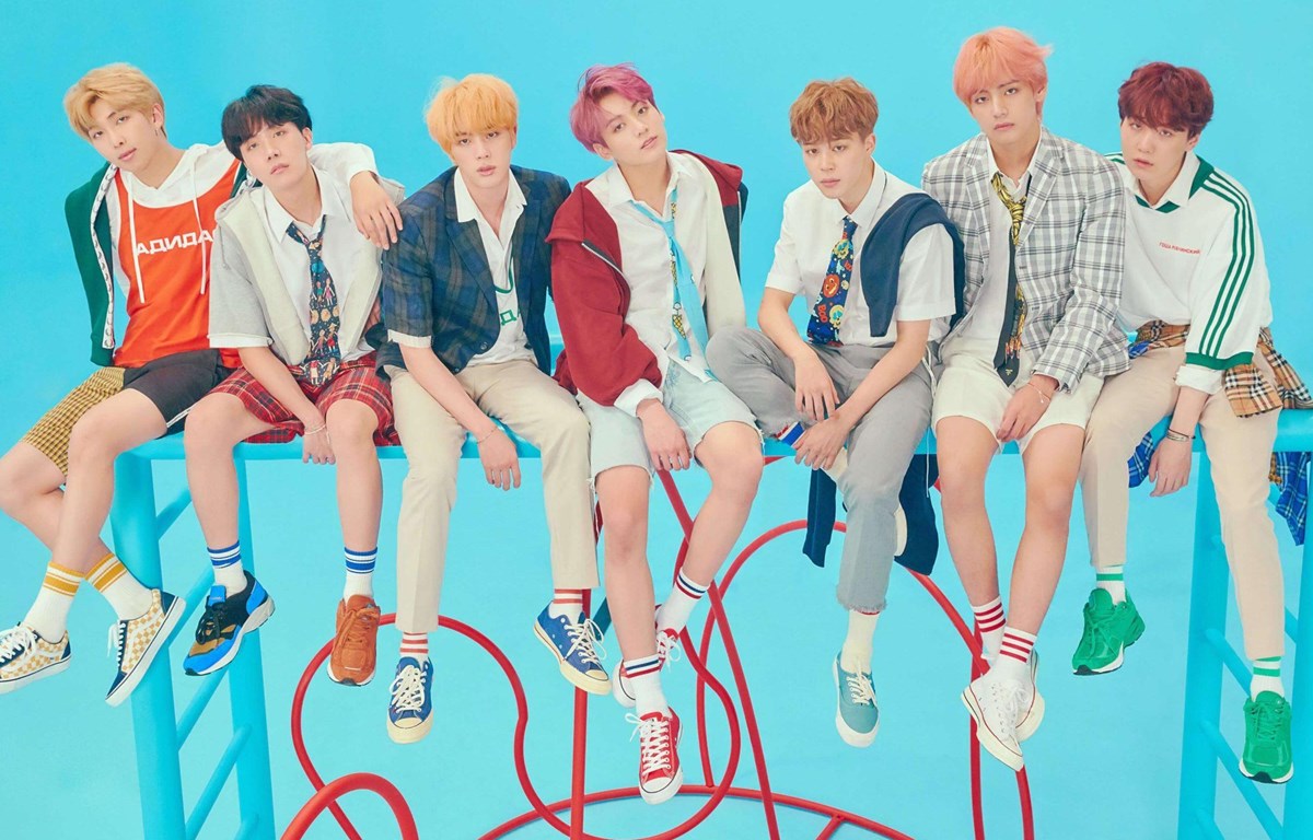 Nhóm nhạc BTS công bố thời điểm ra mắt album mới "BE"