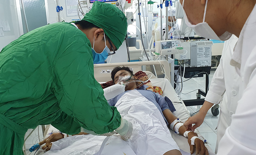 Bệnh viện Sản-Nhi An Giang cứu sống nam thiếu niên uống thuốc trừ cỏ tự tử