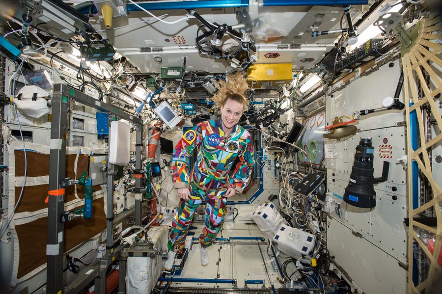 Phi hành gia bỏ phiếu bầu cử từ trạm ISS cách Trái Đất gần 400 km
