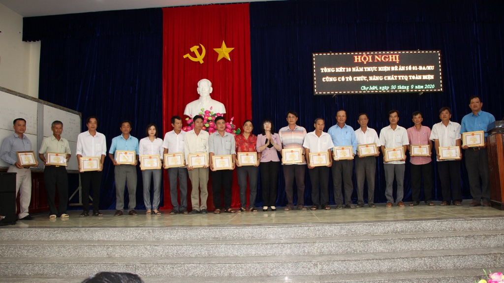 Chợ Mới tổng kết 10 năm thực hiện đề án củng cố, nâng chất hoạt động tổ tự quản
