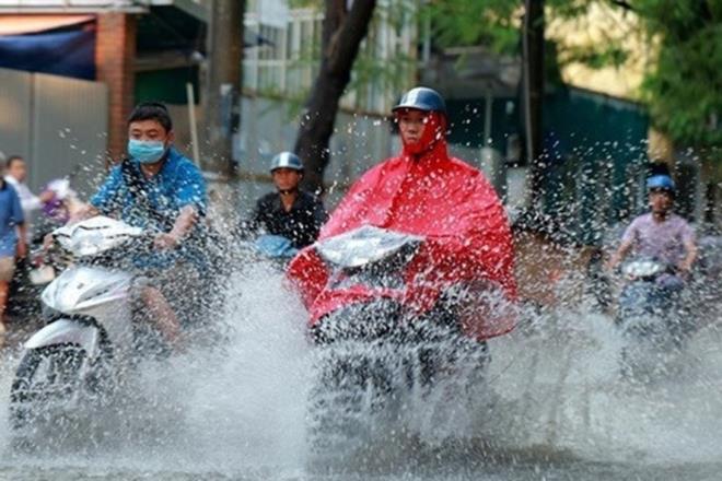 Bắc Bộ mưa lớn cục bộ, cảnh báo lốc, sét, mưa đá