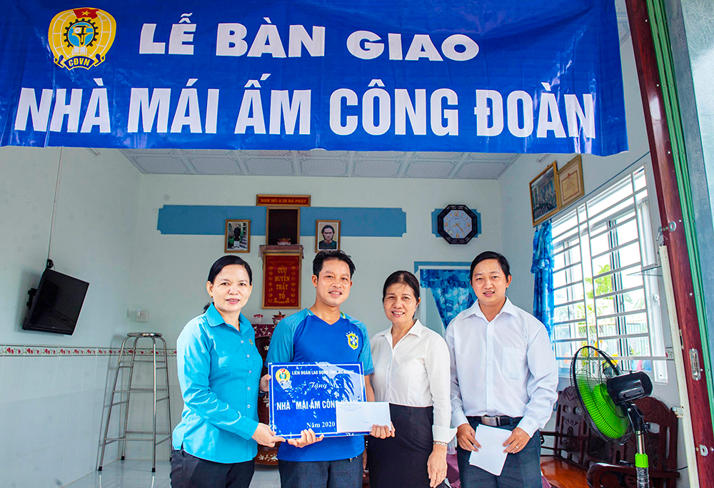 Chăm lo phúc lợi cho đoàn viên từ quỹ Xã hội công đoàn