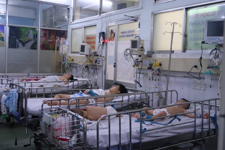 TP Hồ Chí Minh cảnh báo trẻ mắc bệnh tay chân miệng gia tăng