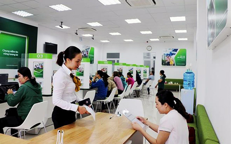 Các ngân hàng đồng loạt giảm mạnh lãi suất huy động