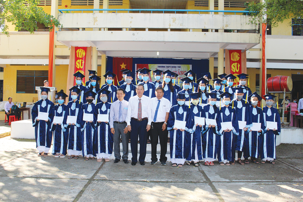 10 năm vận động và trao yêu thương