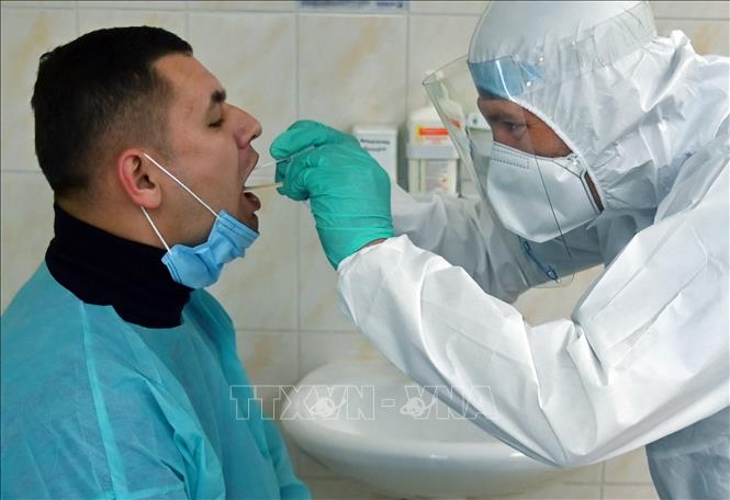 Ukraine, Ba Lan ghi nhận số ca mắc mới COVID-19 trong ngày cao nhất