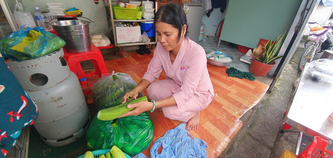 "Người giữ lửa" bếp ăn từ thiện