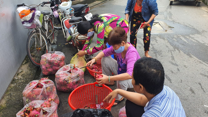 "Người giữ lửa" bếp ăn từ thiện