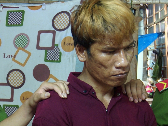 Bắt quả tang 5 đối tượng sử dụng ma túy, tàng trữ hung khí nguy hiểm