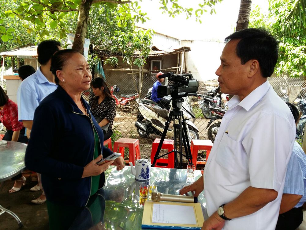 An Phú đối thoại người dân để nạo vét thông luồng sông Hậu