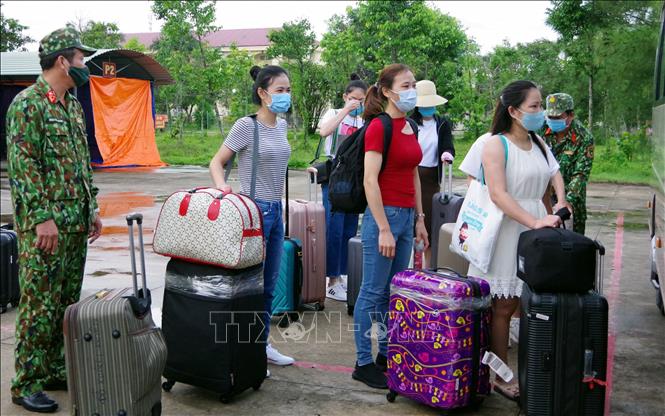 Chiều 6-10, Việt Nam có thêm 1 ca mắc mới COVID-19, được cách ly ngay khi nhập cảnh