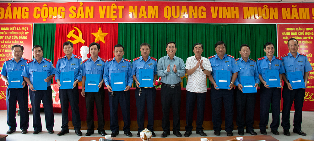 An Giang: Chuyển đổi vị trí công tác 20 công chức Đội Thanh tra Giao thông
