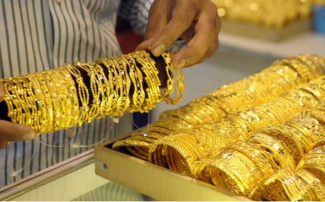 Giá vàng hôm nay 8-10: Giằng co mạnh, giá vàng chưa thể bứt phá