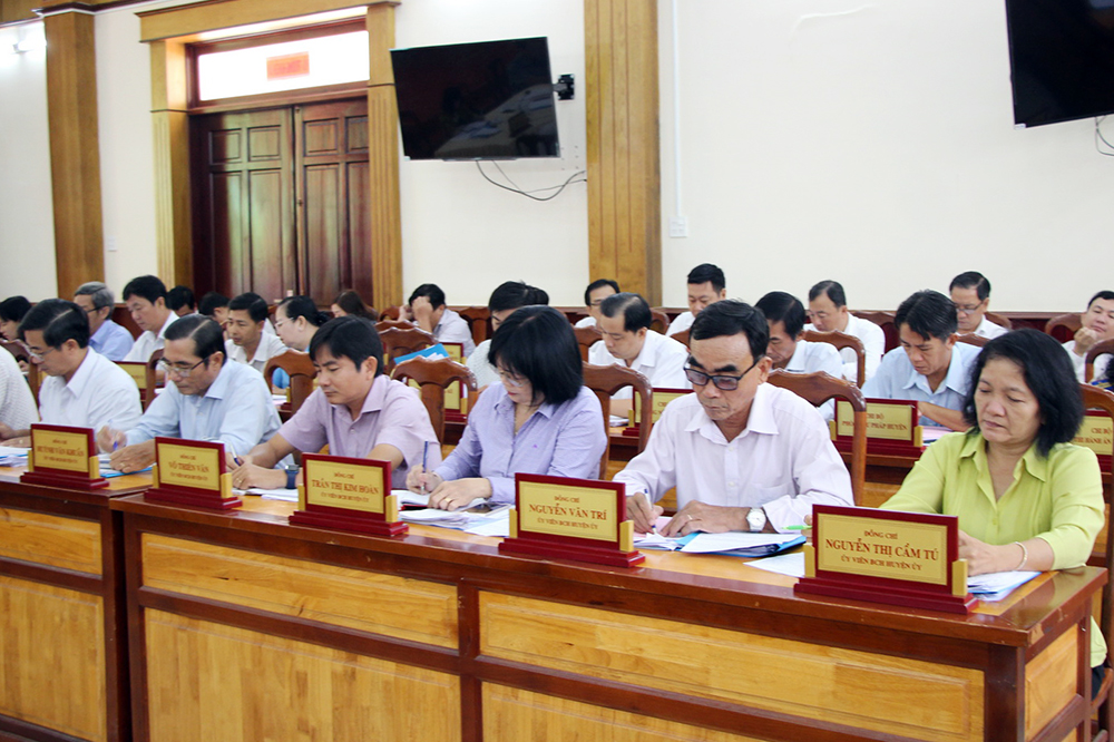 Hội nghị Ban Chấp hành Đảng bộ huyện Chợ Mới lần thứ 2