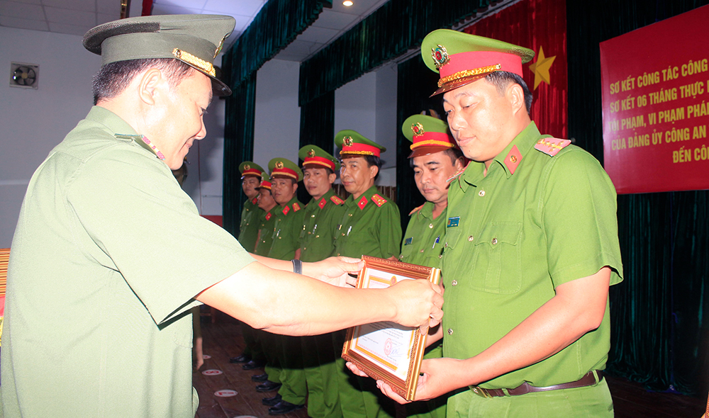 An Giang tiếp tục mở đợt cao điểm tấn công, trấn áp tội phạm