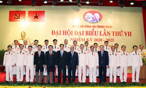 Thủ tướng Nguyễn Xuân Phúc: Giữ vững và mài sắc hơn 'thanh bảo kiếm'