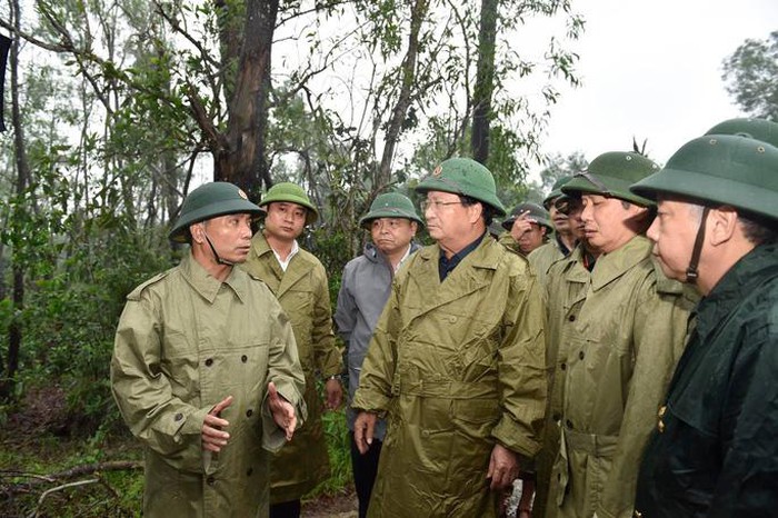 Mất liên lạc với Phó Tư lệnh Quân khu 4 cùng 12 cán bộ, chiến sĩ gặp nạn