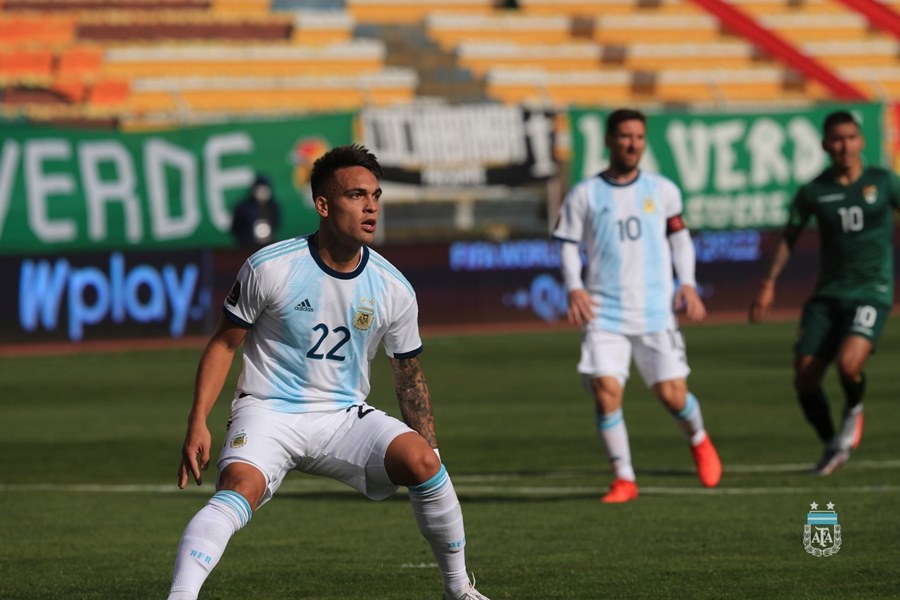 Messi im tiếng, Argentina thắng ngược Bolivia nhờ Lautaro Martinez