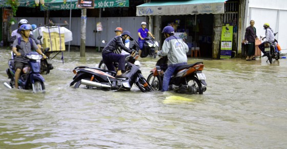 Triều cường dâng cao, Cần Thơ ngập nghiêm trọng