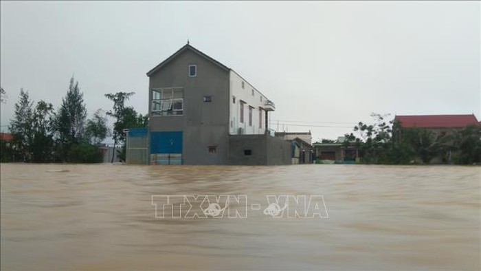 Lũ trên các sông tại Hà Tĩnh đang lên chậm, lũ tại Quảng Bình đạt đỉnh và đang xuống