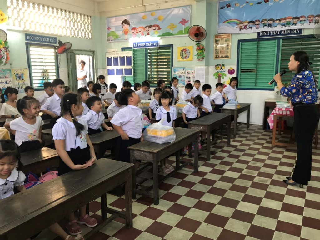 Nỗi lo lớp 1!