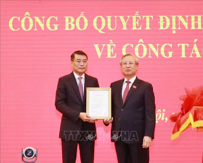 Đồng chí Lê Minh Hưng được điều động giữ chức Chánh Văn phòng Trung ương Đảng