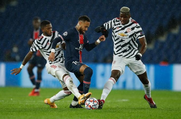 Hàng công khủng tịt ngòi, PSG gục ngã sân nhà trước Man United