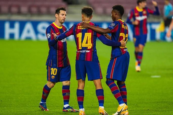 Sao 17 tuổi 'khai hỏa' Champions League, Barcelona đè bẹp Ferencvaros