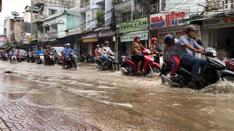 Vĩnh Long: Nhiều điểm ngập sâu- đi lại và sinh hoạt bị ảnh hưởng
