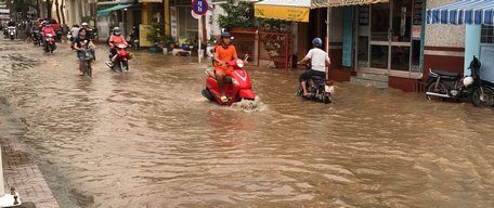 Vĩnh Long: Nhiều điểm ngập sâu- đi lại và sinh hoạt bị ảnh hưởng