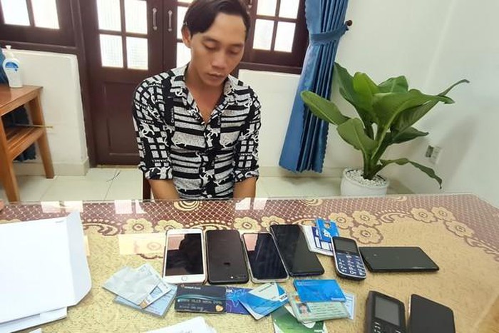 Bắt khẩn cấp nam thanh niên lừa vợ nạn nhân thủy điện Rào Trăng 3