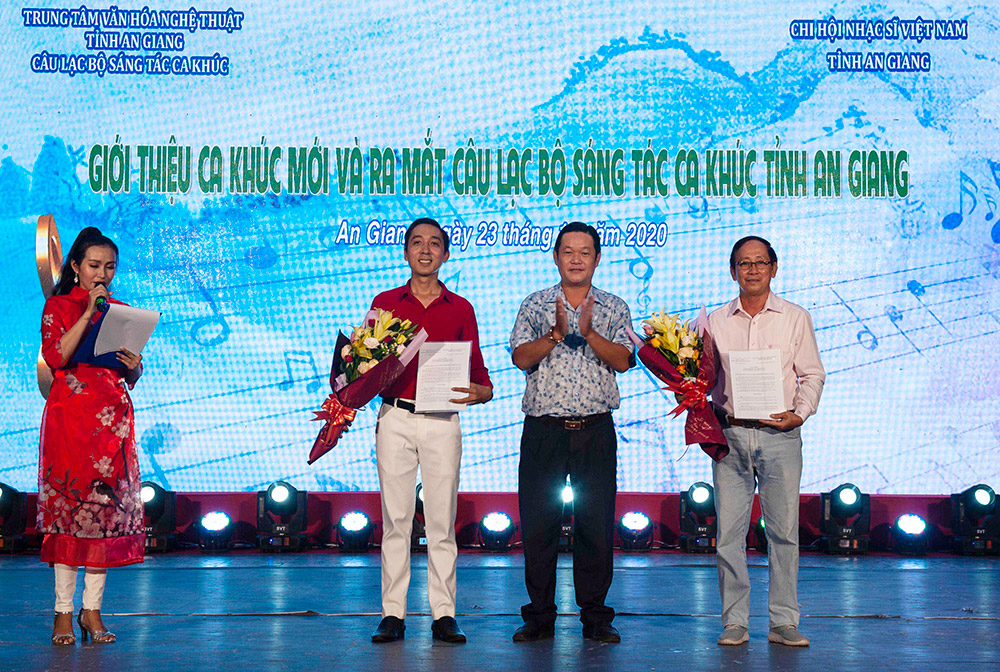 Giới thiệu ca khúc mới và ra mắt CLB Sáng tác ca khúc tỉnh An Giang (nhiệm kỳ 2020- 2022)
