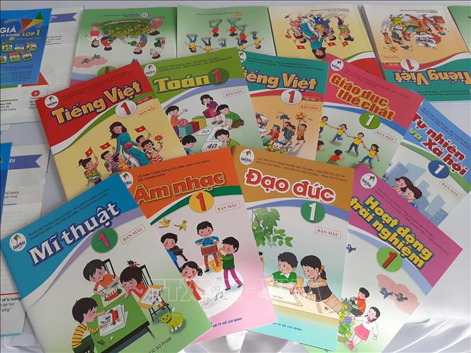 Bộ trưởng Bộ GD&DT giải trình các vấn đề liên quan đến sách giáo khoa lớp 1 mới